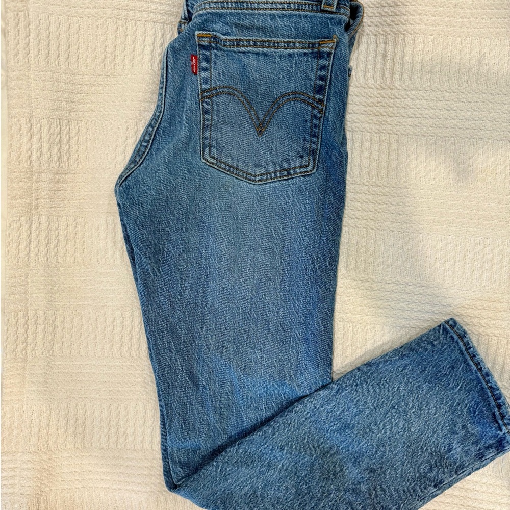 Levi's Classic ‘Wedgie’ Denim Jeans